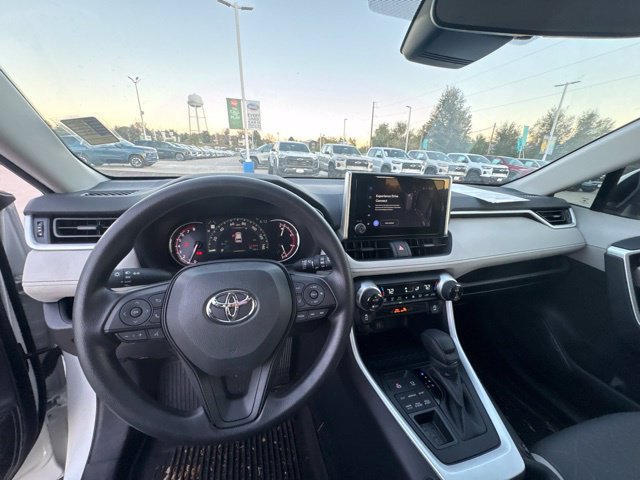 Used 2024 Toyota RAV4 XLE AWD/4WD image 14