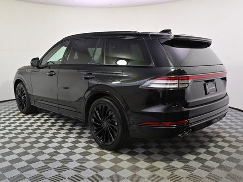 New 2026 Lincoln Aviator Reserve image 3