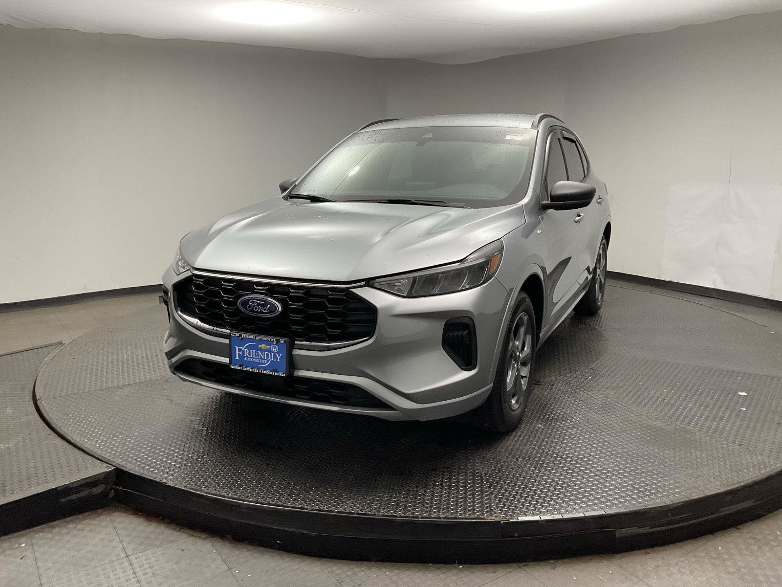 Used 2024 Ford Escape ST-Line AWD/4WD image 3