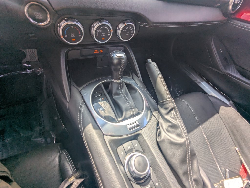 Used 2024 MAZDA MX-5 Miata Grand Touring RWD image 6
