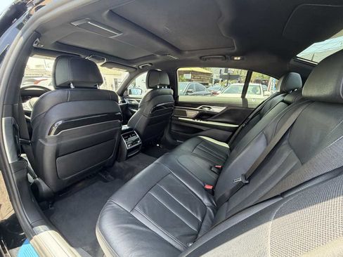 Used 2020 BMW 740i w/ M Sport Package RWD image 22