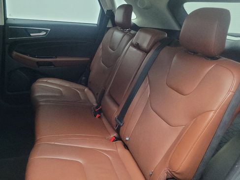 Used 2017 Ford Edge Titanium w/ Equipment Group 301A image 18