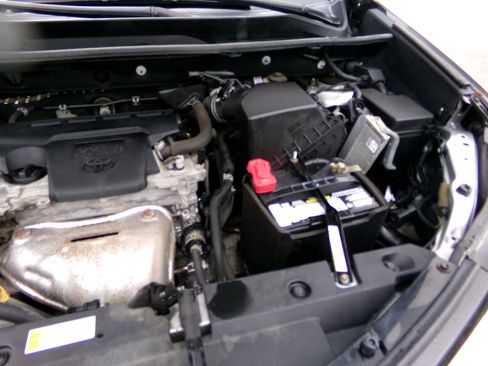 Used 2016 Toyota RAV4 LE image 23