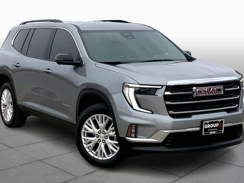 Used 2024 GMC Acadia Elevation w/ Luxury Package image 3