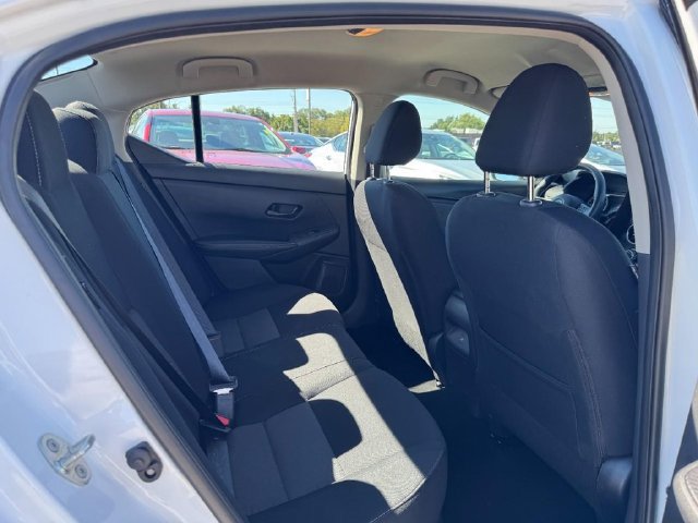 Used 2024 Nissan Sentra SV FWD image 12