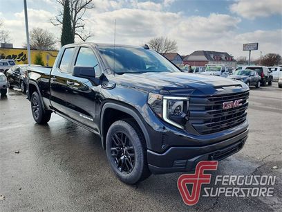 New 2026 GMC Sierra 1500 Pro w/ Graphite Edition