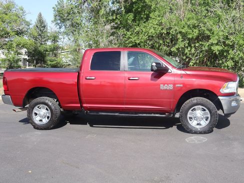 Used 2015 RAM 2500 SLT w/ Luxury Group AWD/4WD image 3