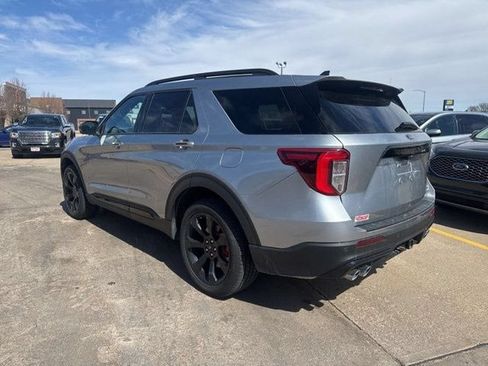 Used 2022 Ford Explorer ST w/ Equipment Group 401A AWD/4WD image 4