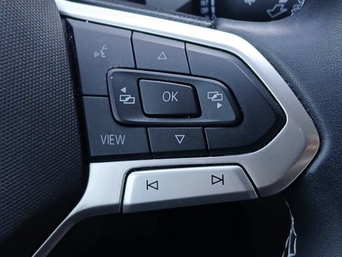 Used 2022 Volkswagen Atlas SE FWD image 25