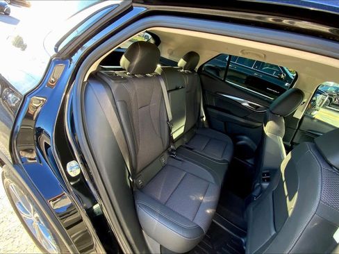 Used 2023 Buick Envision Preferred w/ Premium Seat Package image 18