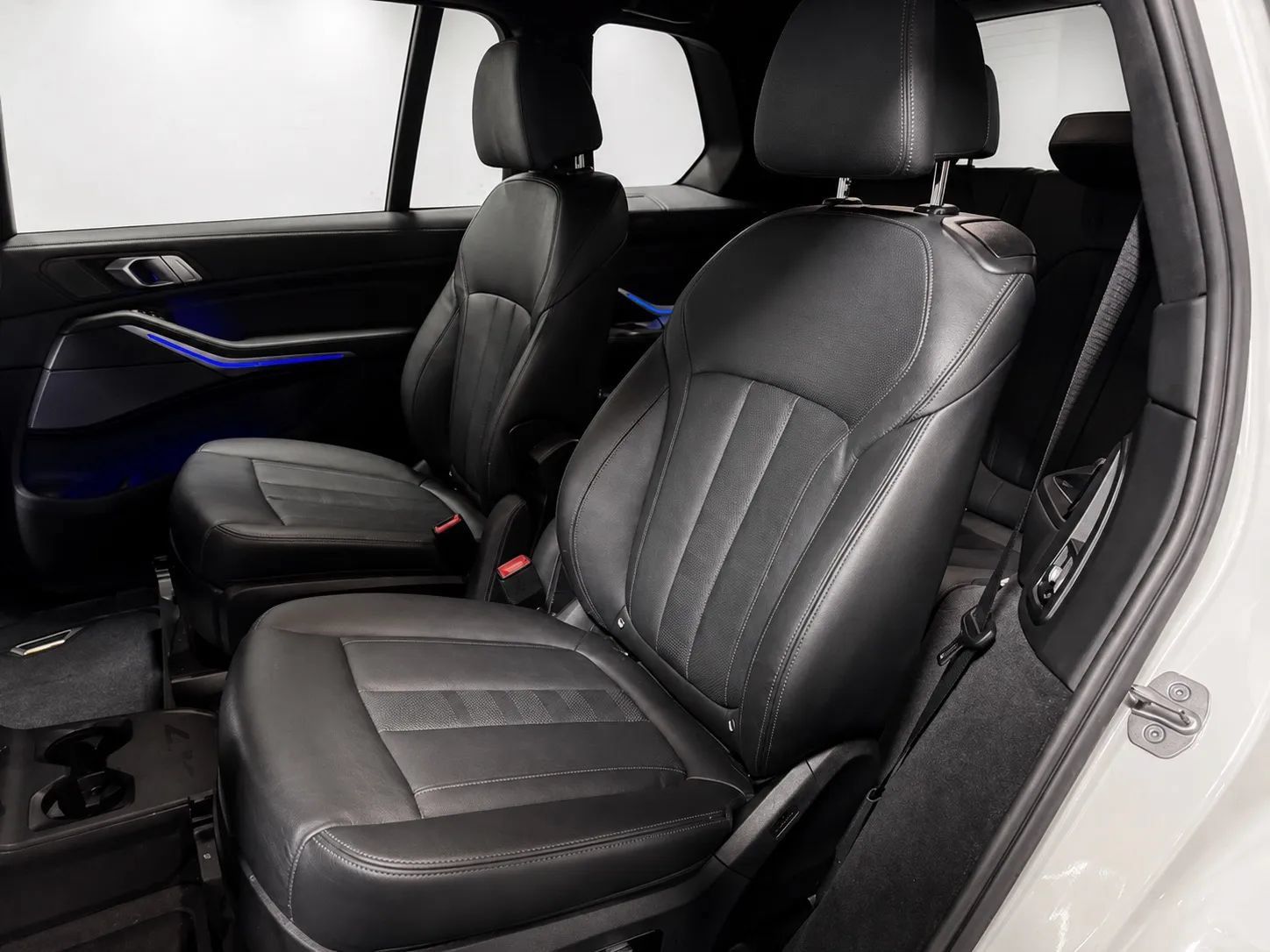 Used 2022 BMW X7 M50i AWD/4WD image 16