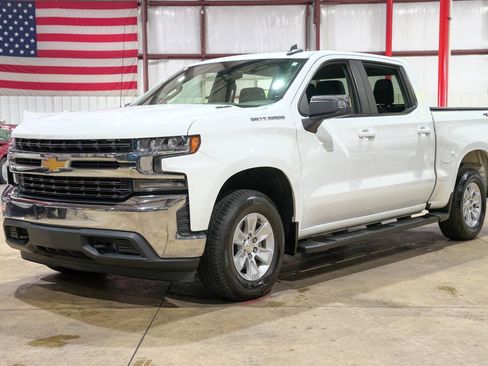 Used 2021 Chevrolet Silverado 1500 LT AWD/4WD image 1