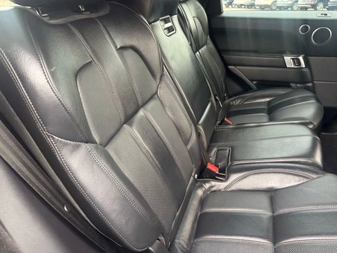 Used 2016 Land Rover Range Rover Sport SE image 24