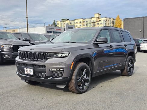 New 2025 Jeep Grand Cherokee L Limited w/ Black Appearance Package image 4