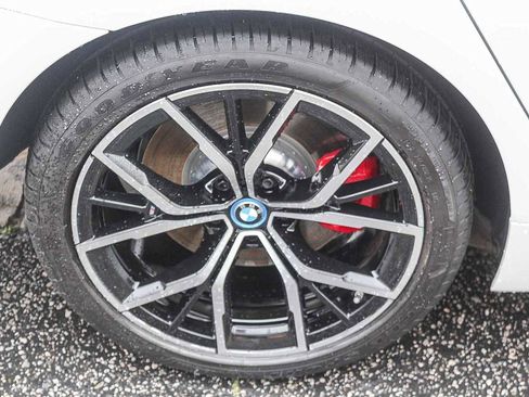 Certified 2023 BMW 530e w/ M Sport Package image 8