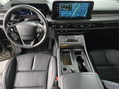 New 2026 Lincoln Aviator 2WD image 16