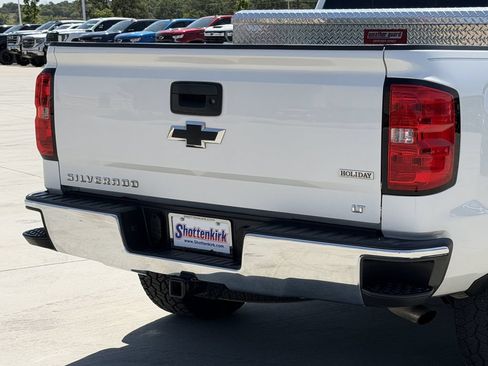 Used 2018 Chevrolet Silverado 1500 LT w/ Texas Edition RWD image 6