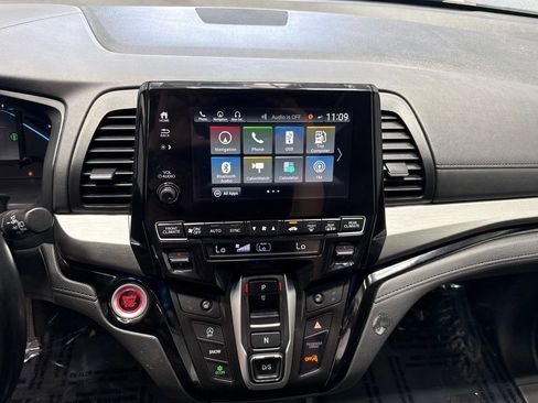 Used 2023 Honda Odyssey Touring image 15