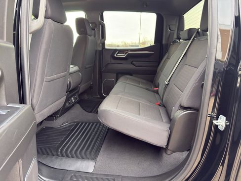 Used 2025 Chevrolet Silverado 1500 LT image 41