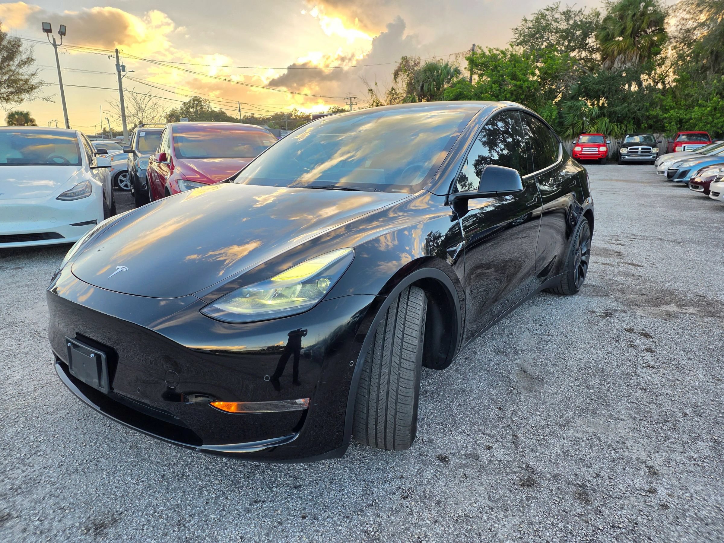Used 2022 Tesla Model Y Performance AWD/4WD image 3