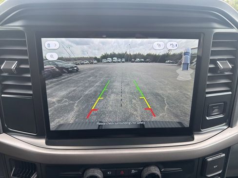 Used 2025 Ford F150 XLT image 9