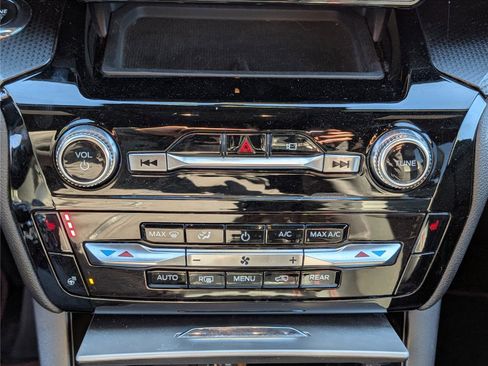 Used 2022 Ford Explorer ST-Line image 31