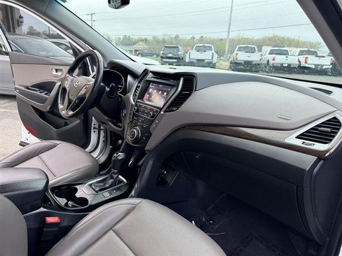 Used 2017 Hyundai Santa Fe Sport AWD/4WD image 14