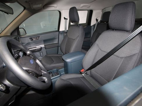 New 2026 Ford Maverick XL AWD/4WD image 3