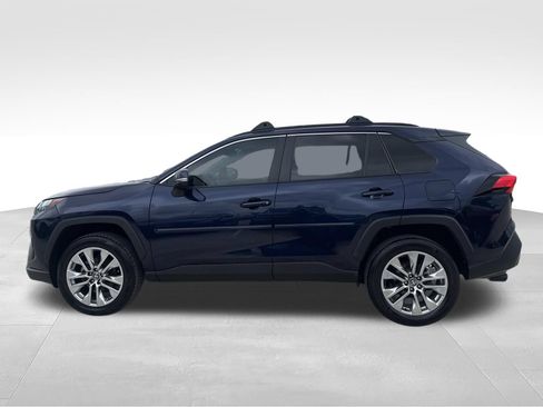 Used 2025 Toyota RAV4 XLE Premium FWD image 8