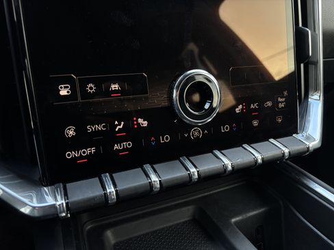 Used 2024 GMC Acadia Elevation image 33