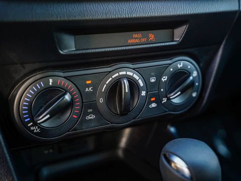 Used 2018 MAZDA MAZDA3 Sport image 22