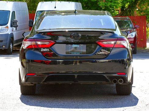 Used 2022 Toyota Camry SE FWD image 10