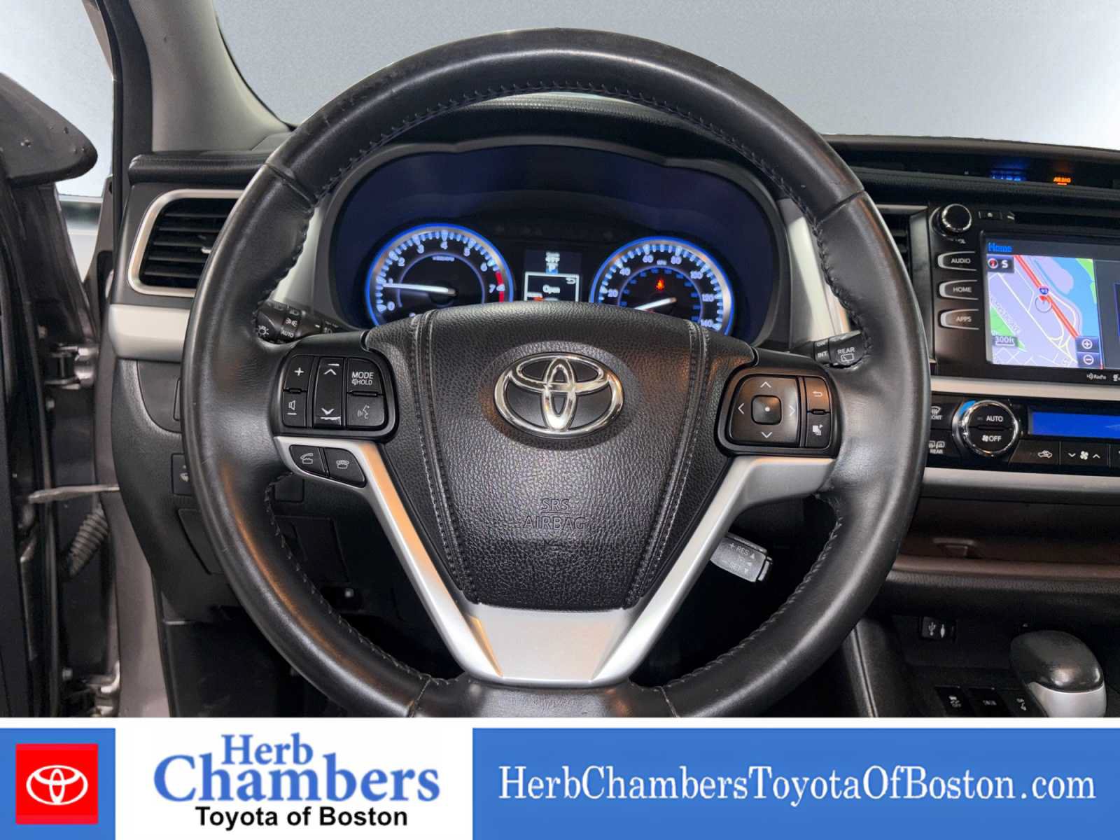 Used 2015 Toyota Highlander XLE AWD/4WD image 16