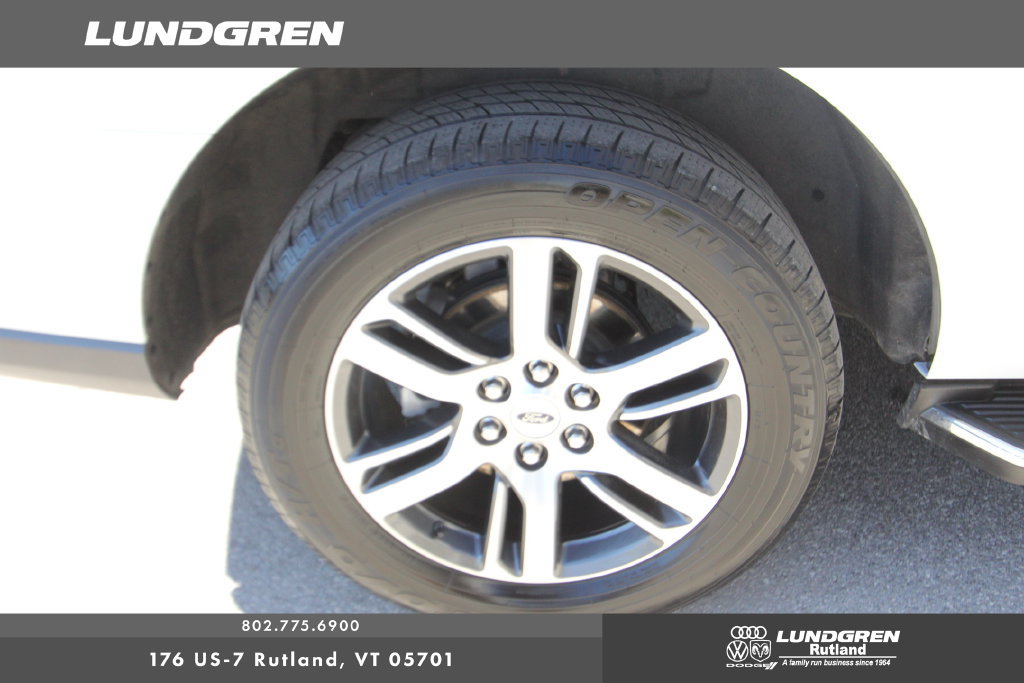Used 2023 Ford Expedition XLT AWD/4WD image 25