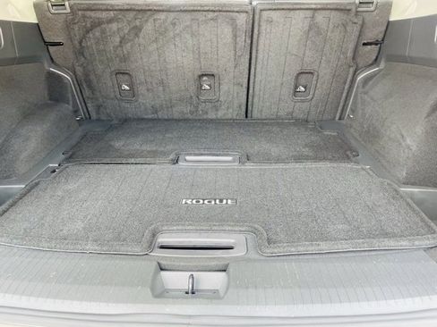 Used 2024 Nissan Rogue Platinum w/ Platinum Premium Package image 30