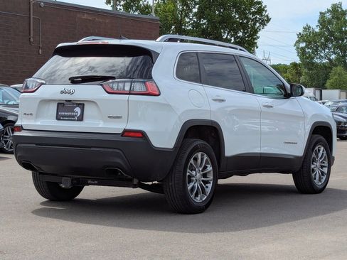 Used 2019 Jeep Cherokee Latitude Plus w/ Comfort/Convenience Group AWD/4WD image 12