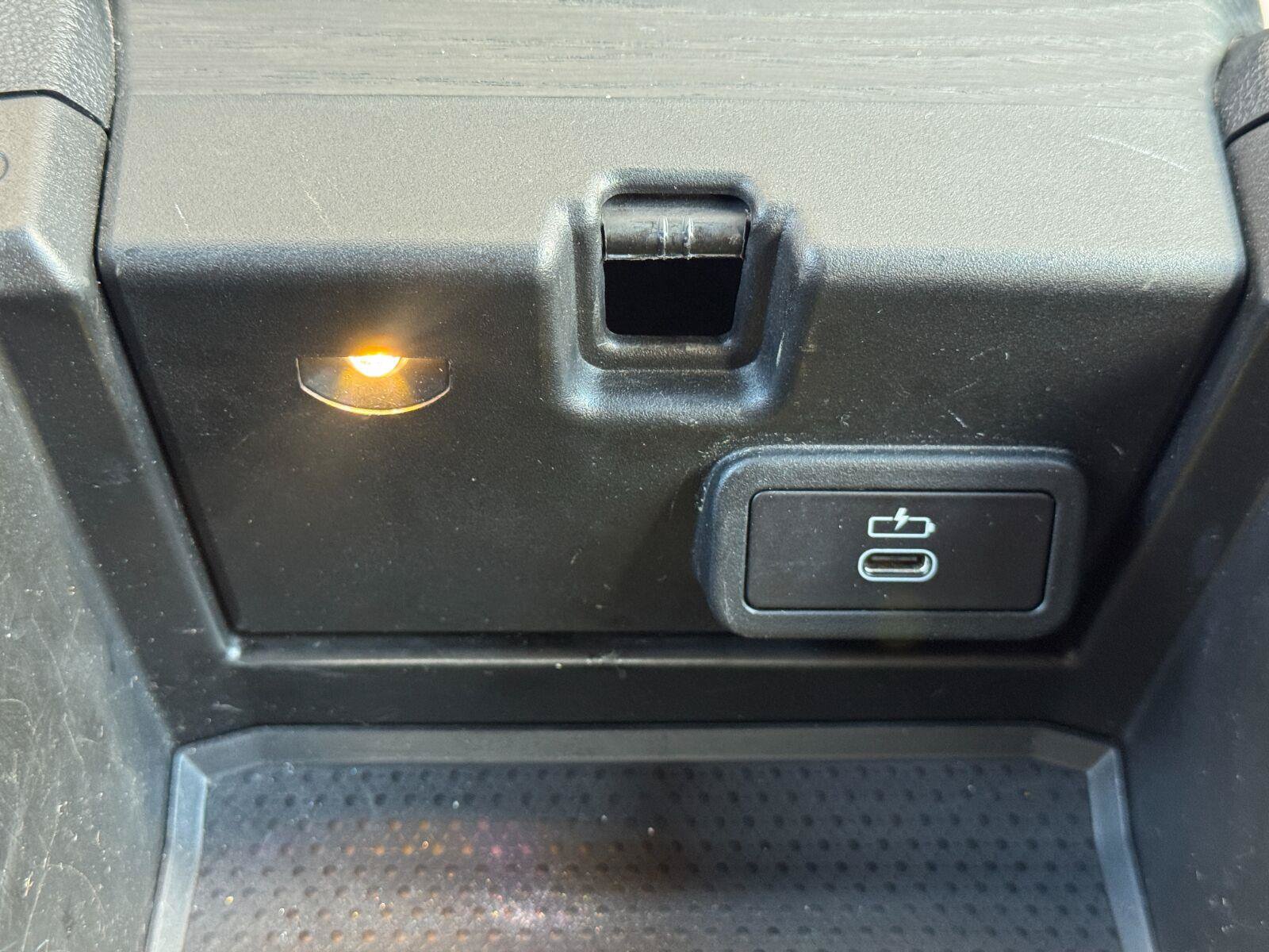 Used 2023 BMW i4 eDrive35 w/ Premium Package RWD image 33