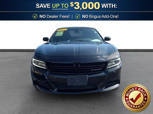 Used 2019 Dodge Charger SXT w/ Leather Interior Group RWD image 11