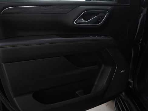 Used 2023 GMC Yukon XL SLT image 22