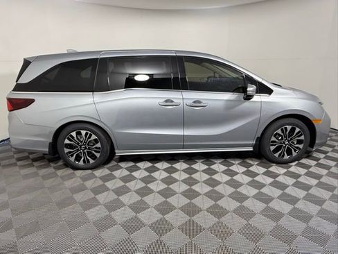 New 2026 Honda Odyssey Elite image 7