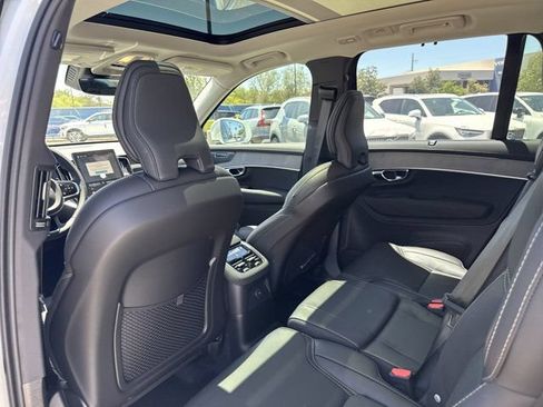 Certified 2025 Volvo XC90 T8 Ultra w/ Protection Package Premier AWD/4WD image 21