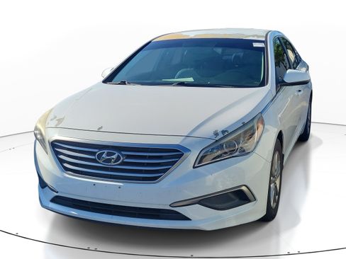 Used 2016 Hyundai Sonata SE FWD image 3