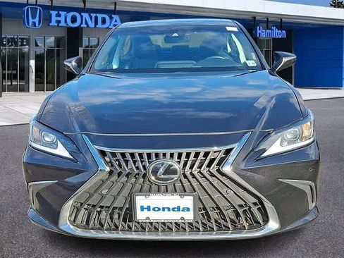 Used 2023 Lexus ES 300h w/ Premium Package image 3