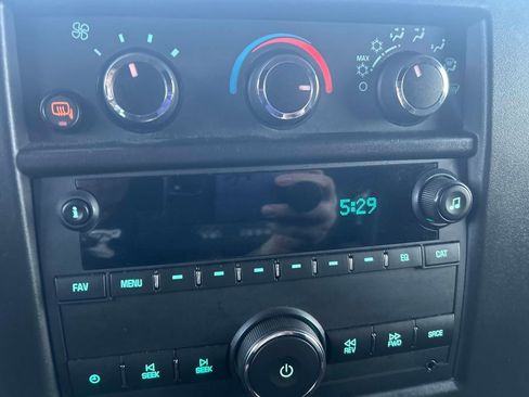 Used 2024 GMC Savana 2500 w/ Driver Convenience Package image 25