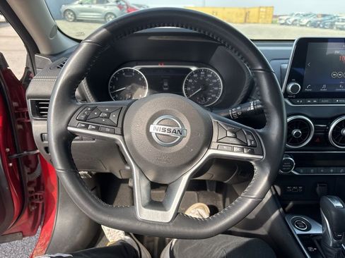 Used 2021 Nissan Sentra SV image 29