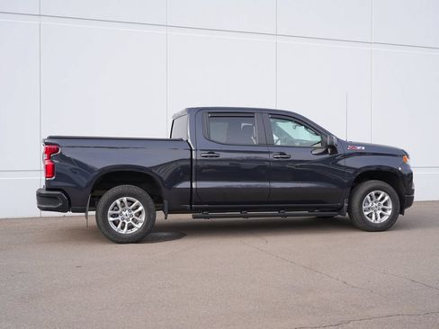 Used 2024 Chevrolet Silverado 1500 RST AWD/4WD image 2