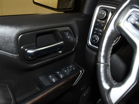 Used 2019 Chevrolet Silverado 1500 LT w/ All-Star Edition AWD/4WD image 37