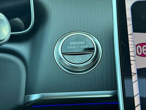 New 2025 Mercedes-Benz S 580 4MATIC Sedan image 22