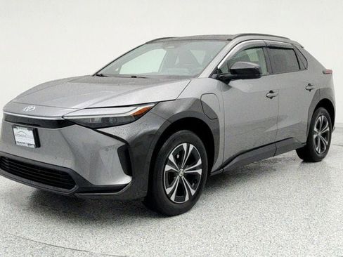 Used 2023 Toyota bZ4X AWD image 1