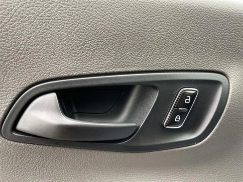 Used 2023 Ford Transit 350 XLT image 17